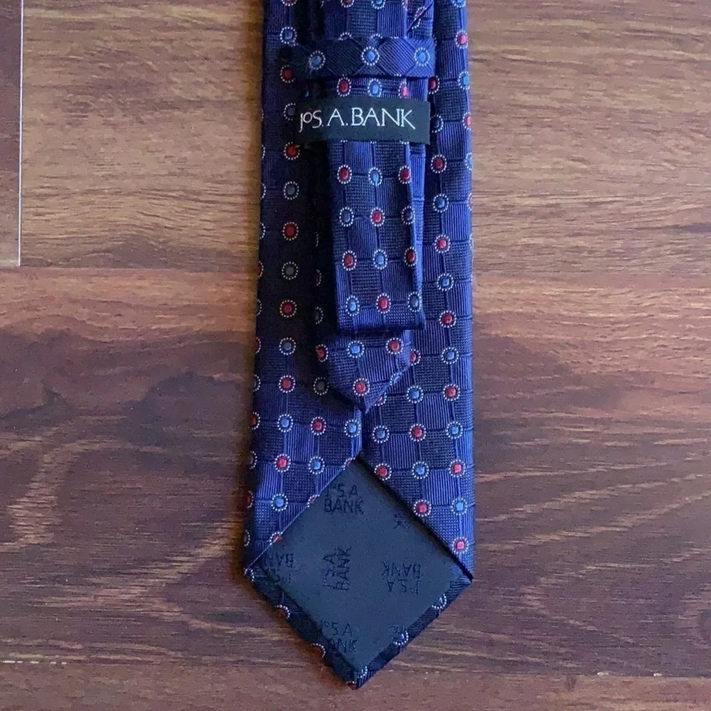 🌿SALE🌿JOS. A. BANK Blue Silk Necktie